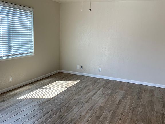 5th image of 3057 Westboro Dr #2