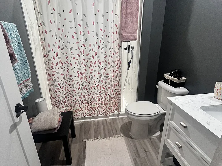 524 Asbury Dr — Photo 13