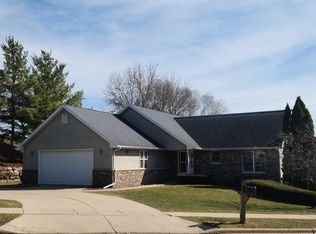 301 Douglas Court, Barneveld, WI 53507
