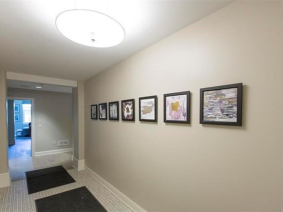 4th image of 465 Washington St APT 403
