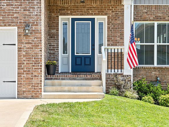 2nd image of 1029 Quiver Ln