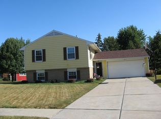 261 Windsor Ct, Perrysburg, OH