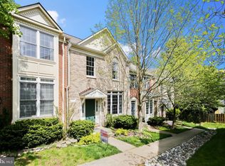 11732 Valley Ridge Cir, Fairfax, VA 22033