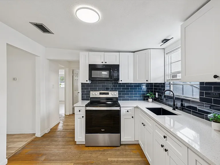 3814 N 41st St #A — Photo 3