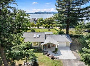 3418 Beach Dr E, Port Orchard, WA