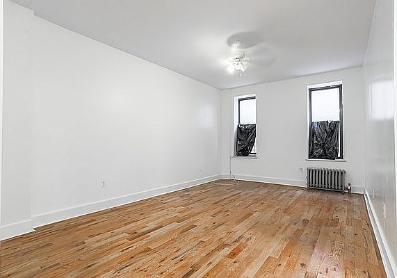 3rd image of 60 Clarkson Ave APT 1A