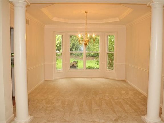 3rd image of 6981 Larkspur Ln