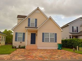 362 Leawood Cir, Naples, FL 34104