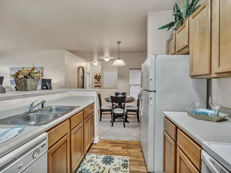 8582 Lincoln Ave — Photo 14