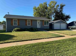 2625 W 8th St, Hastings, NE 68901
