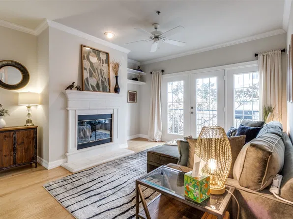3400 Welborn St APT 301, Dallas, TX 75219