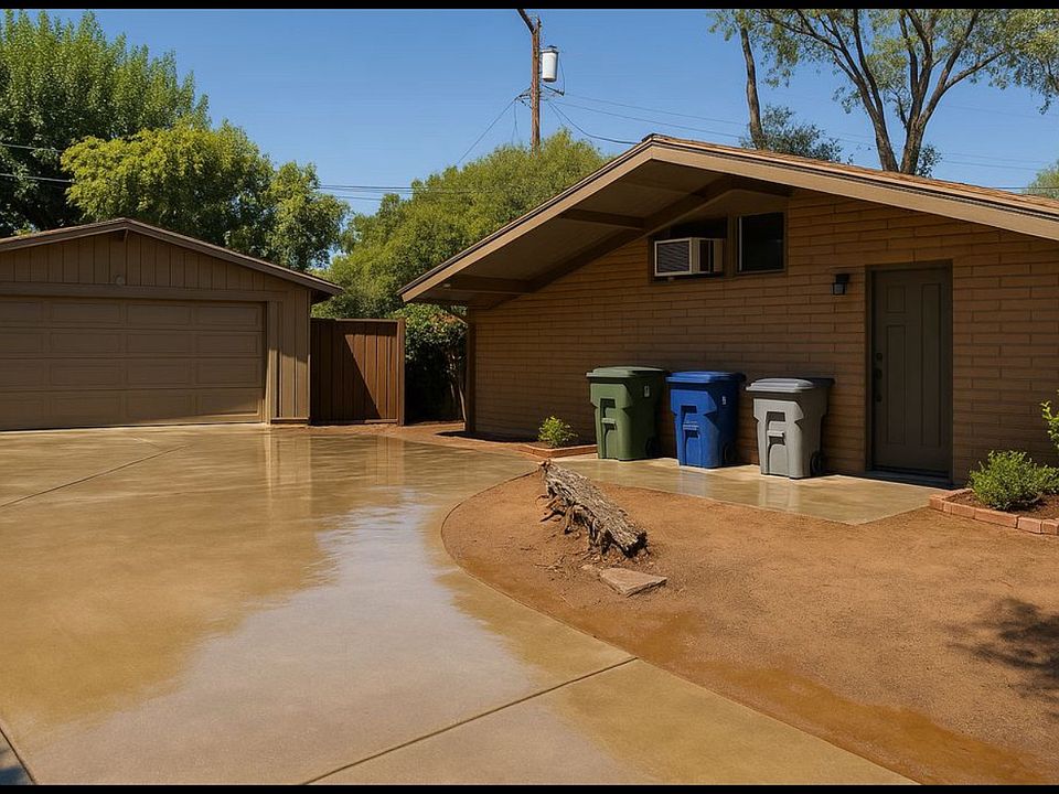 1st image of 1496 E Almendra Dr #1