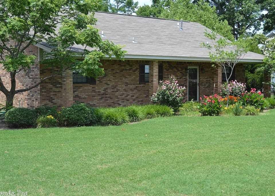 1st image of 129 Pugh Cir