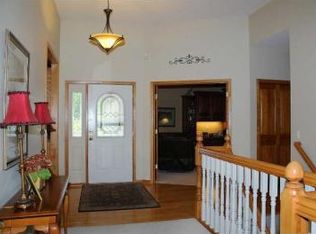 8724 Wedgemere Dr, Victoria, MN 55386