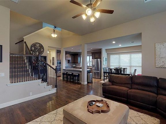4th image of 9124 Wichita Ln