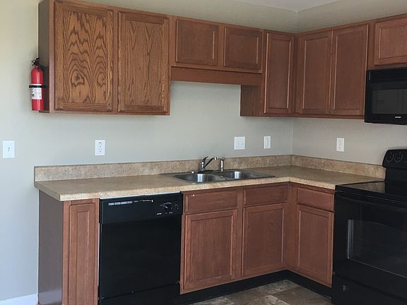 4th image of 248 Executive Ave APT 2C