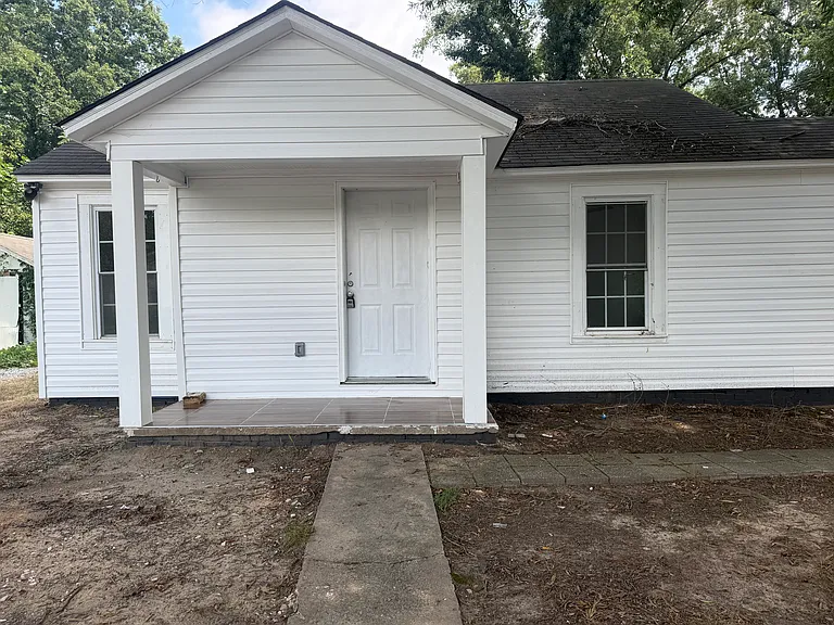 602 Broad St — Photo 10