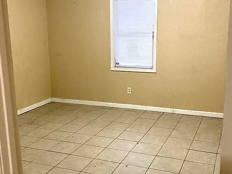 5308 Apt Dr #5 — Photo 3