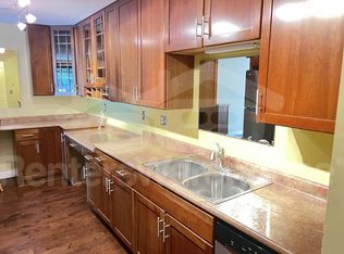 1304 W Medicine Lake Dr APT 118, Minneapolis, MN 55441