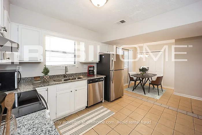 6554 River Glen Dr — Photo 3
