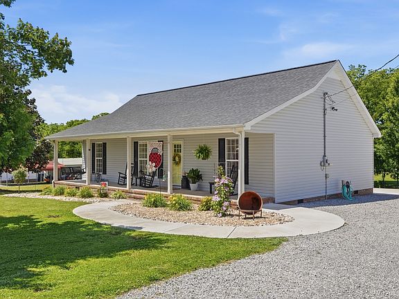2nd image of 23 Smokey Cir
