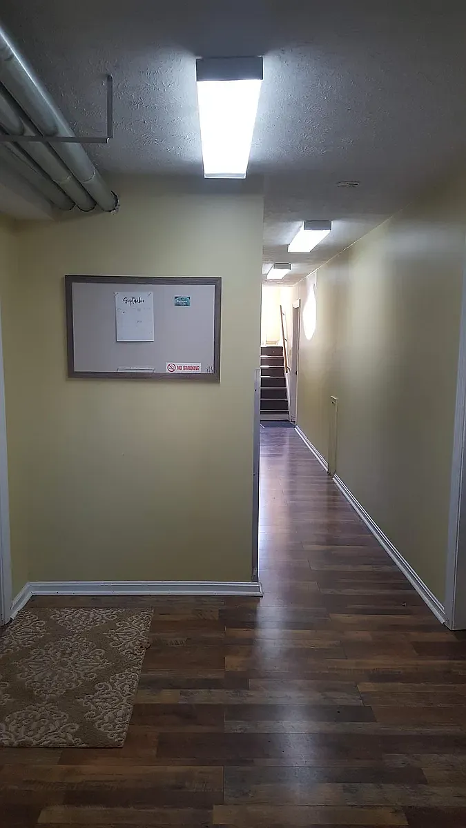 Front entrance to building. Communication board. 1st floor - Robinhood Ln