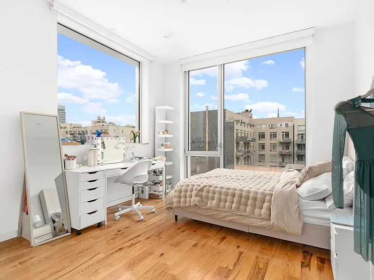 202 N 10th St #3 — Photo 7