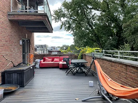 Rented by Compass | media 29