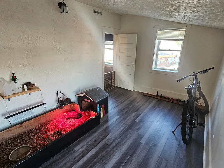 1010 Mills St — Photo 15