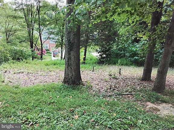 2nd image of 9907 Wenzel Ln