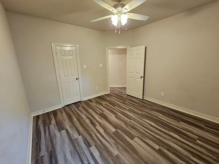 503 Birdsong Dr — Photo 45