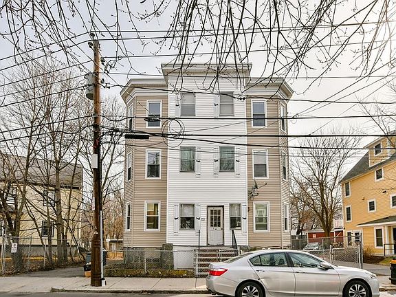 3rd image of 116 Lucerne St