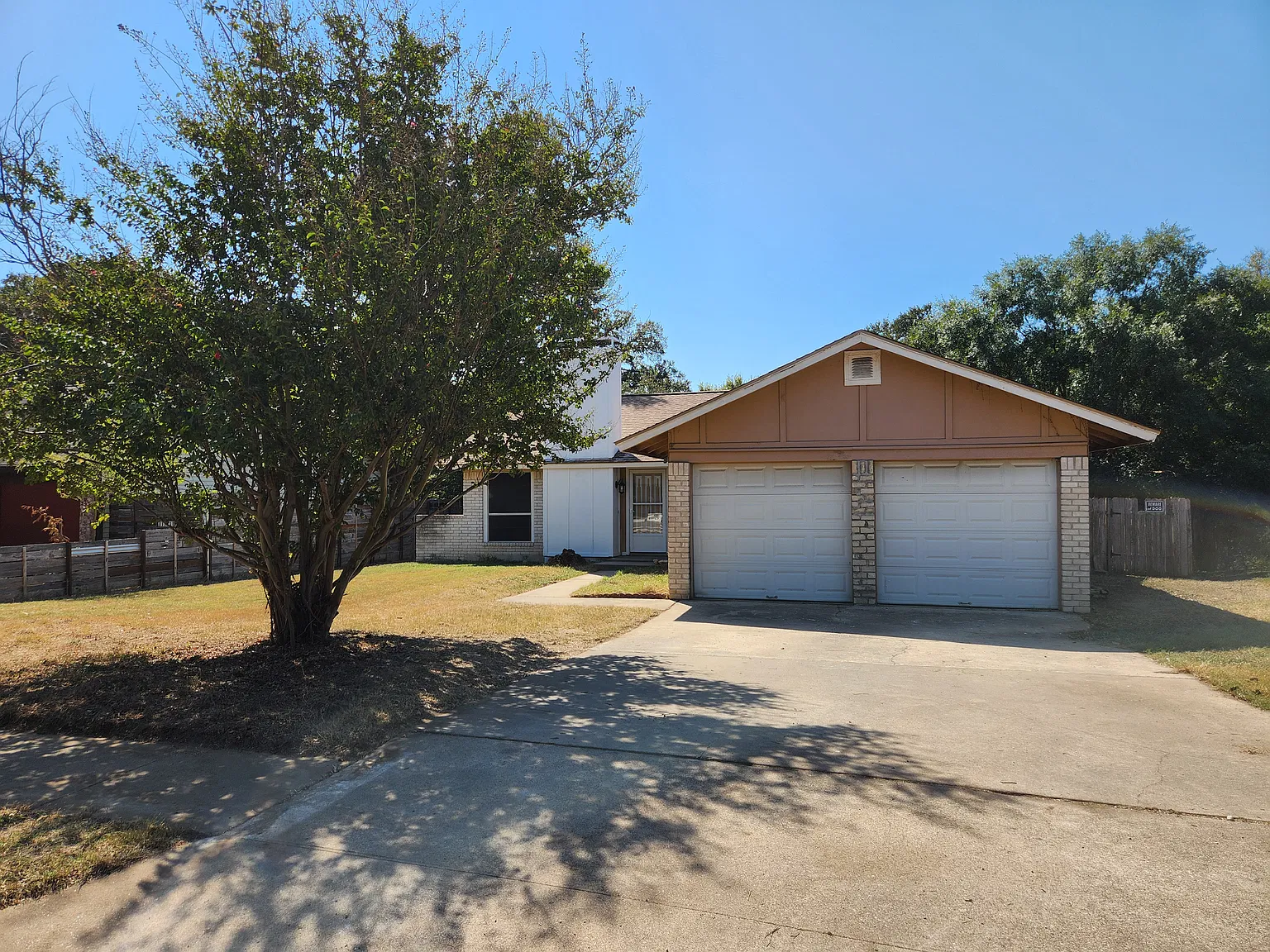 3 bed, 1260 sqft, $1,850 — Photo 2