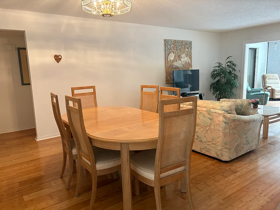 Dining Area 2