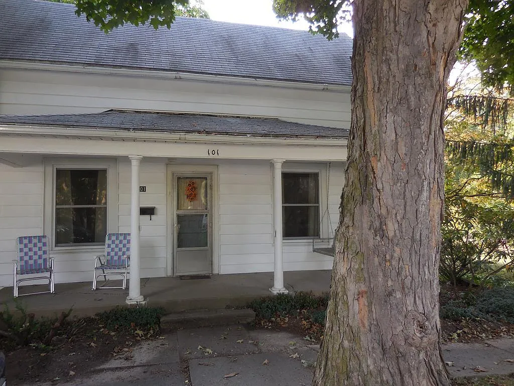 101 N Lane St photo 1