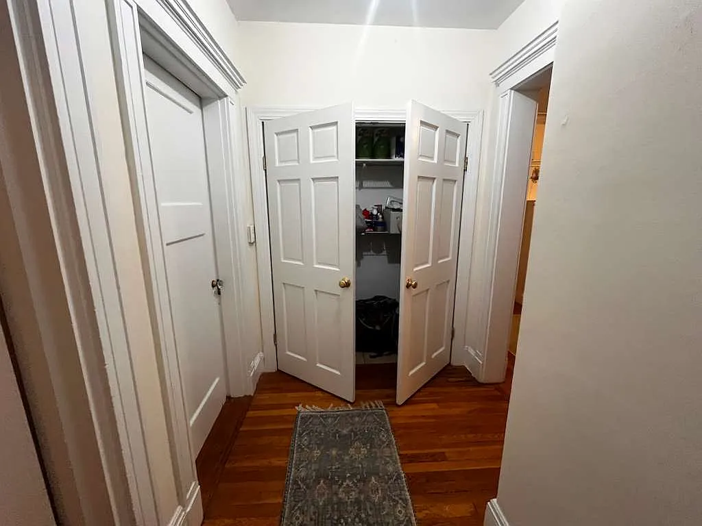 3 bed, 9999 sqft, $5,500 — Photo 3
