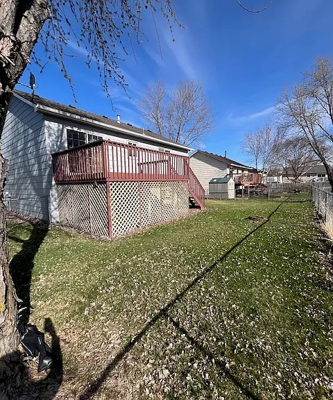 10918 Kentucky Ave N — Photo 15