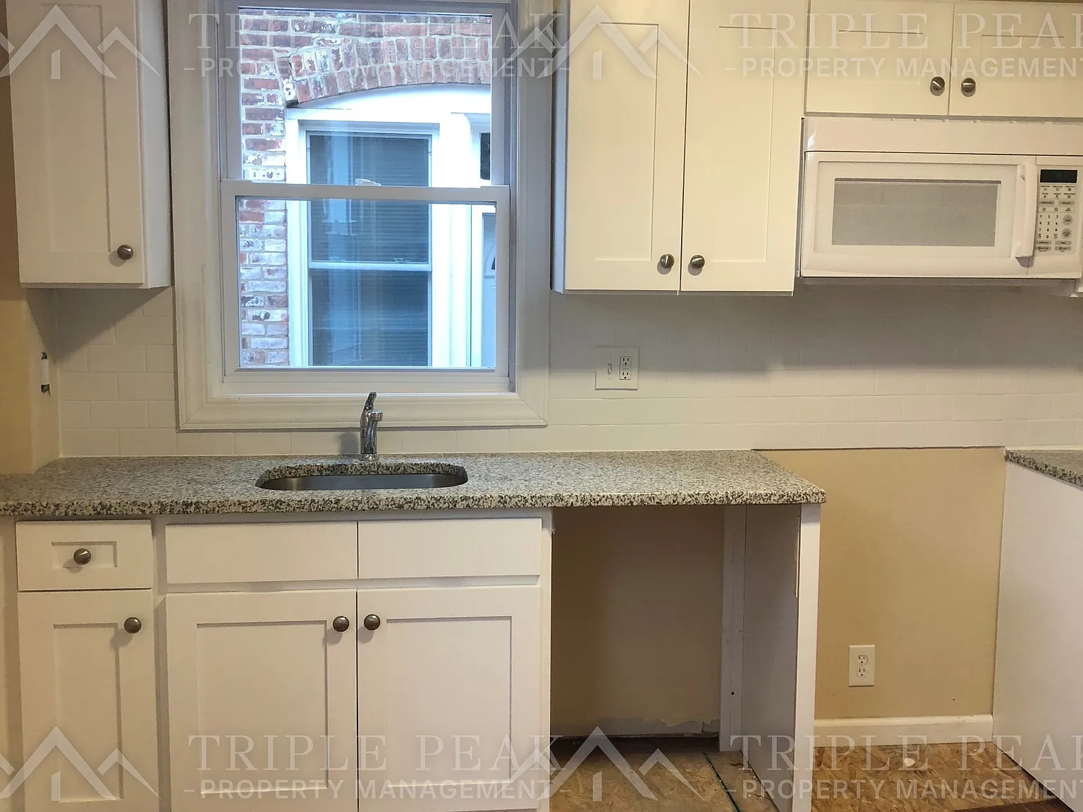 74 Bartram Ave — Photo 4