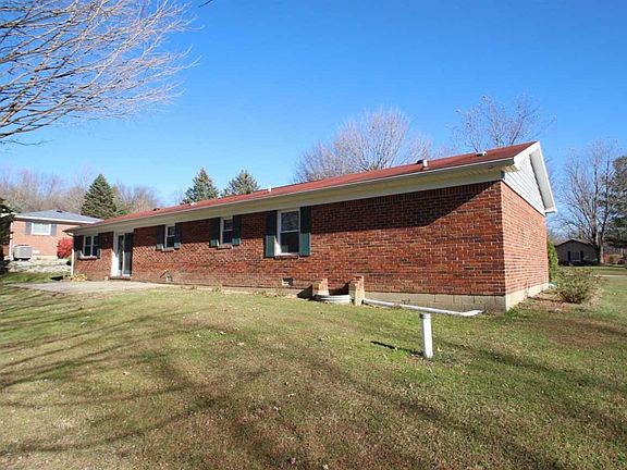 4th image of 1746 Lakeview Dr