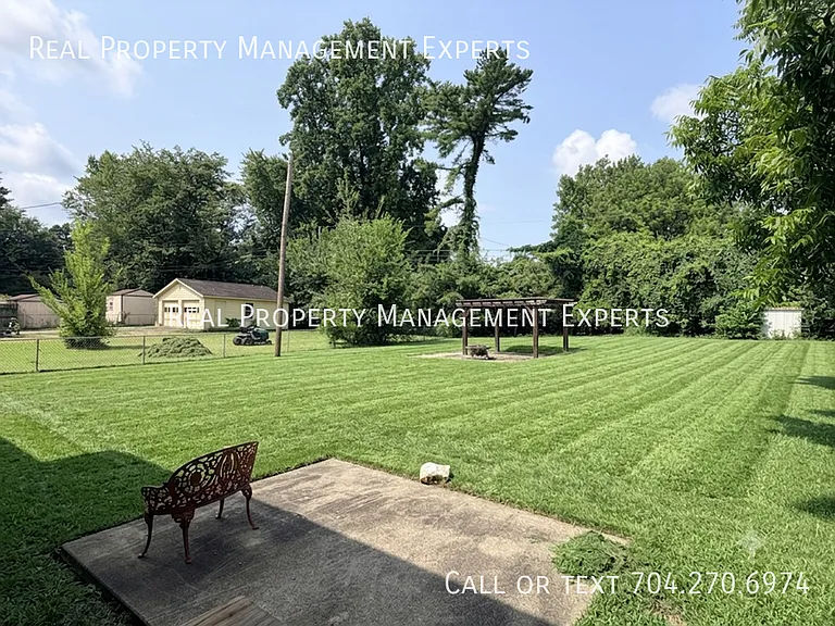 4008 Irvington Dr — Photo 17