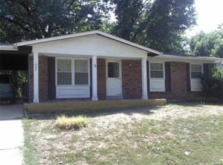 902 Laredo Ave, Saint Louis, MO 63138