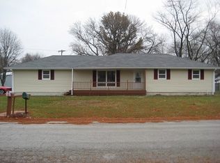 108 N Oak St, Farber, MO 63345