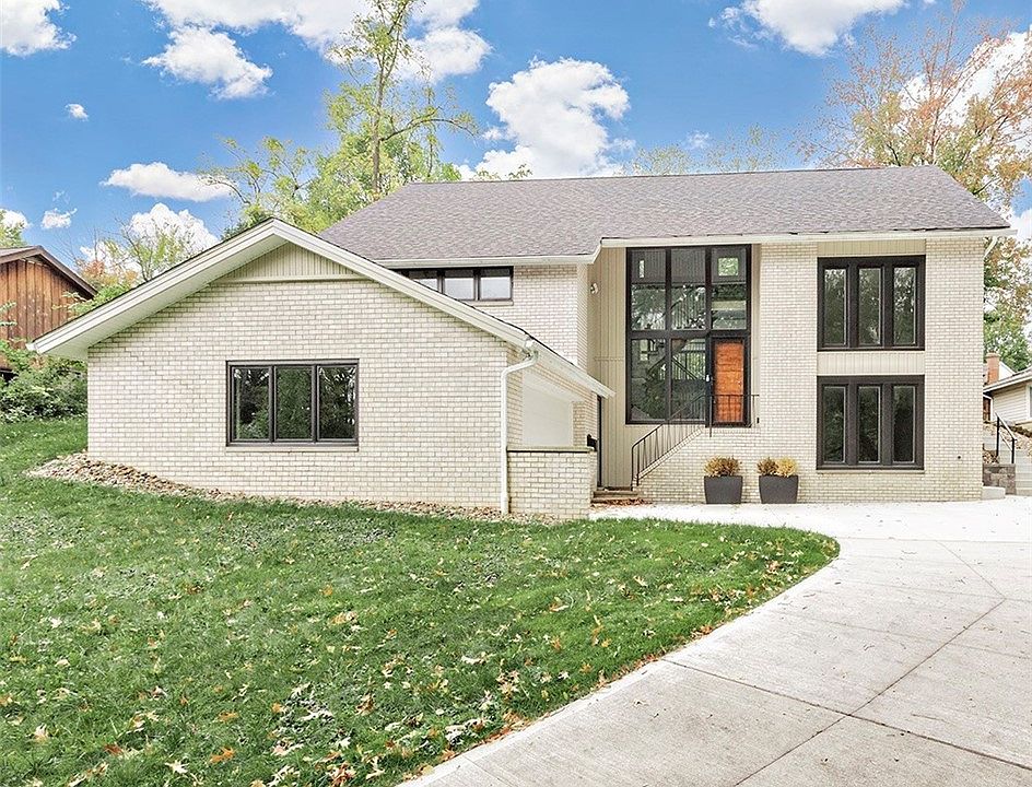 1st image of 20601 Shelburne Rd