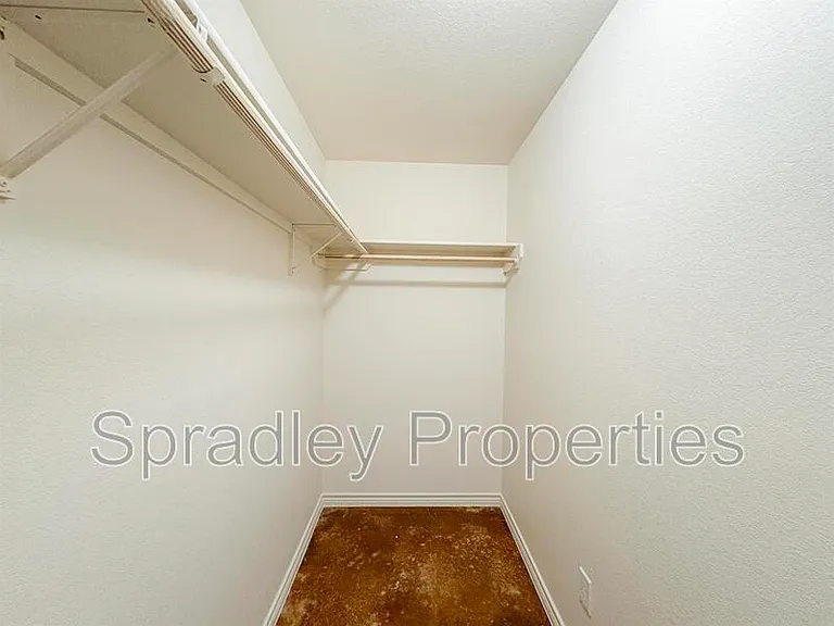 1044A Edwards Dr — Photo 11