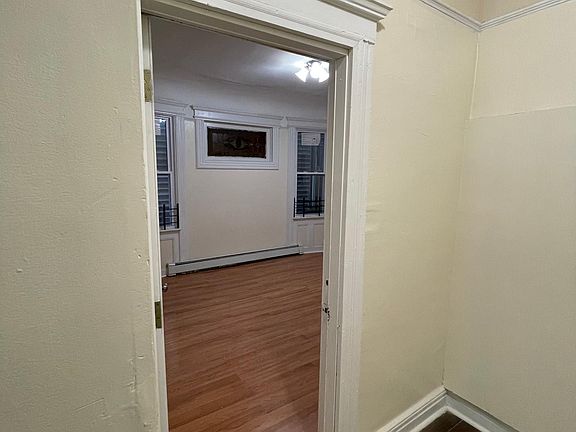 2nd image of 830 S 16th St Floor 1