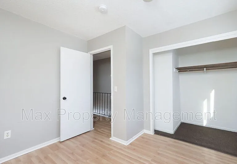 3919 SW 3rd St — Photo 24