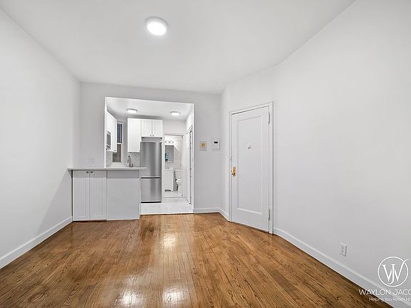 3rd image of 521 E 81st St APT 2D