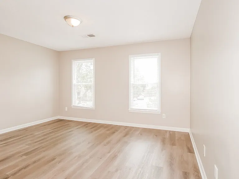 1776 Lichfield Ct — Photo 11