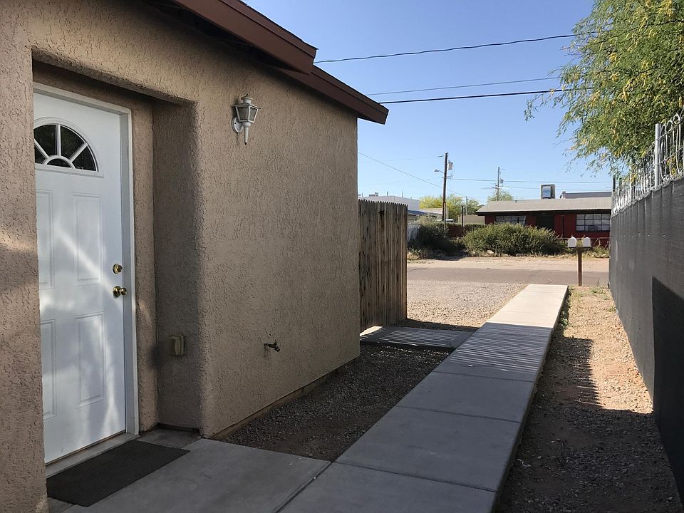 1st image of 420 W Pelaar Dr