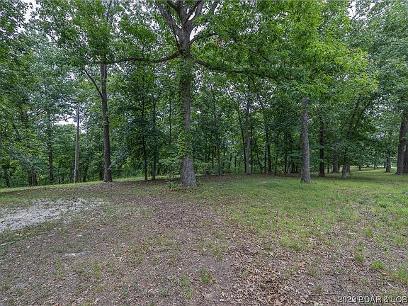 5th image of 32523 English Garden Dr